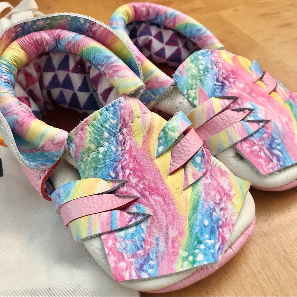 KINBE Soft Sole Adjustable Moccasins